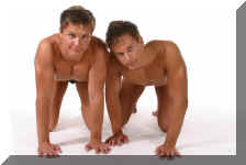 twins043.jpg (67234 octets)